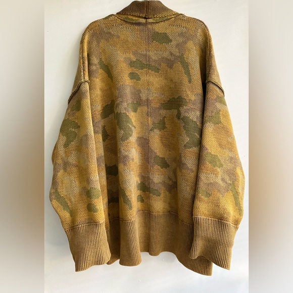 Free People Chamomile Pattern Cardi in Army Combo!🌟 - Picture 3 of 16